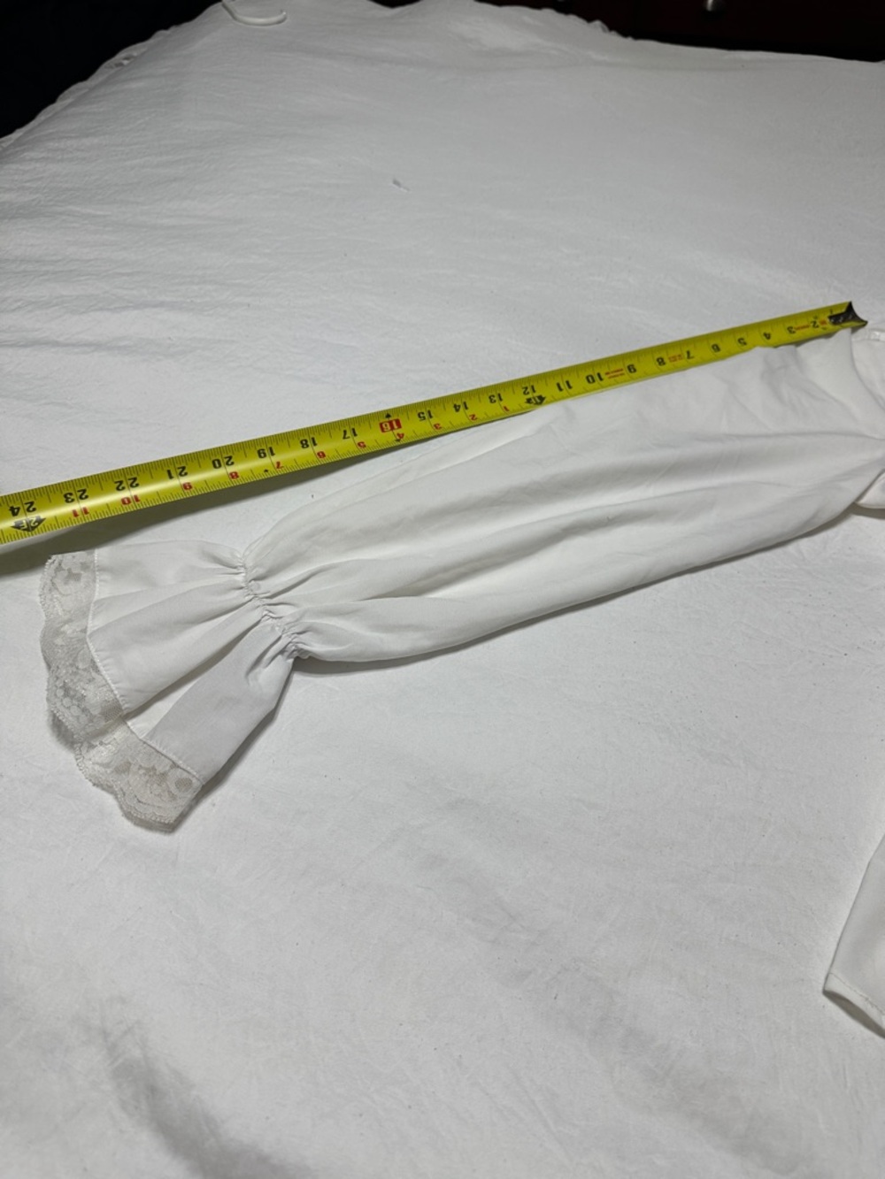 Lace-Trim Ruffled Button-Up Blouse in White - Picture 4 of 6